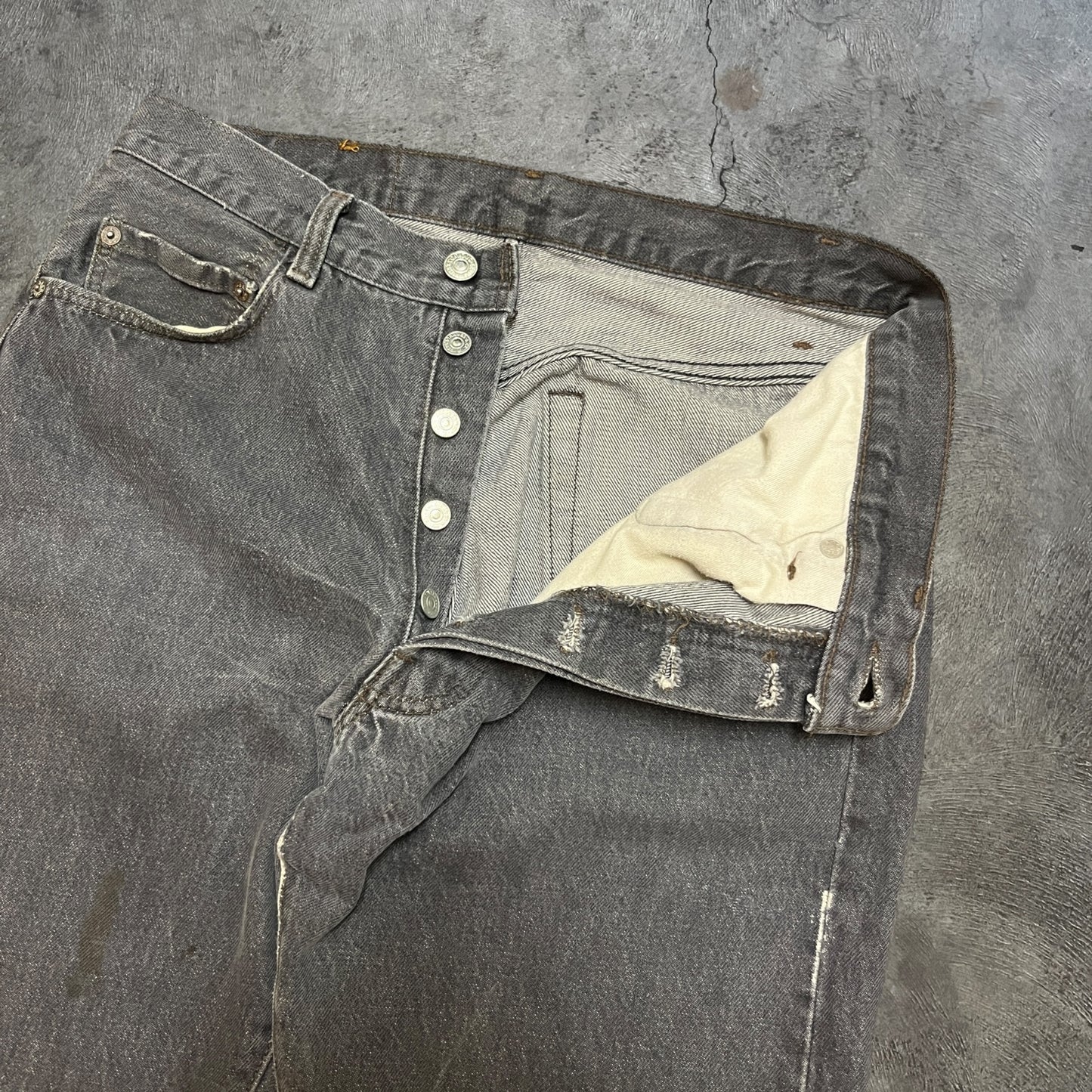 80s Levi's 501 Jeans Black Denim Size 31x32