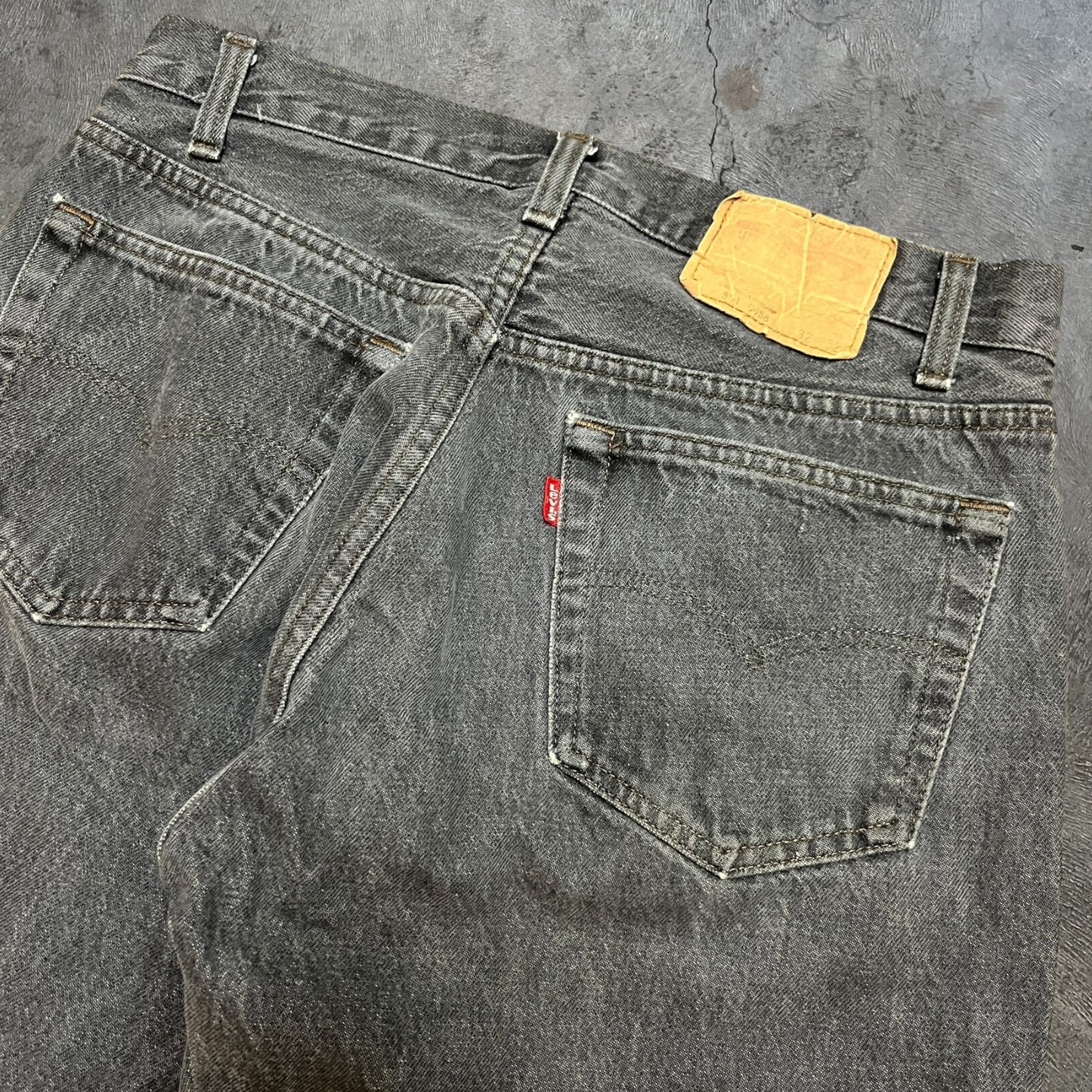 80s Levi's 501 Jeans Black Denim Size 31x32
