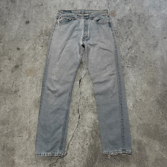 90s Levi’s 501 Jeans Blue Size 31x31.5